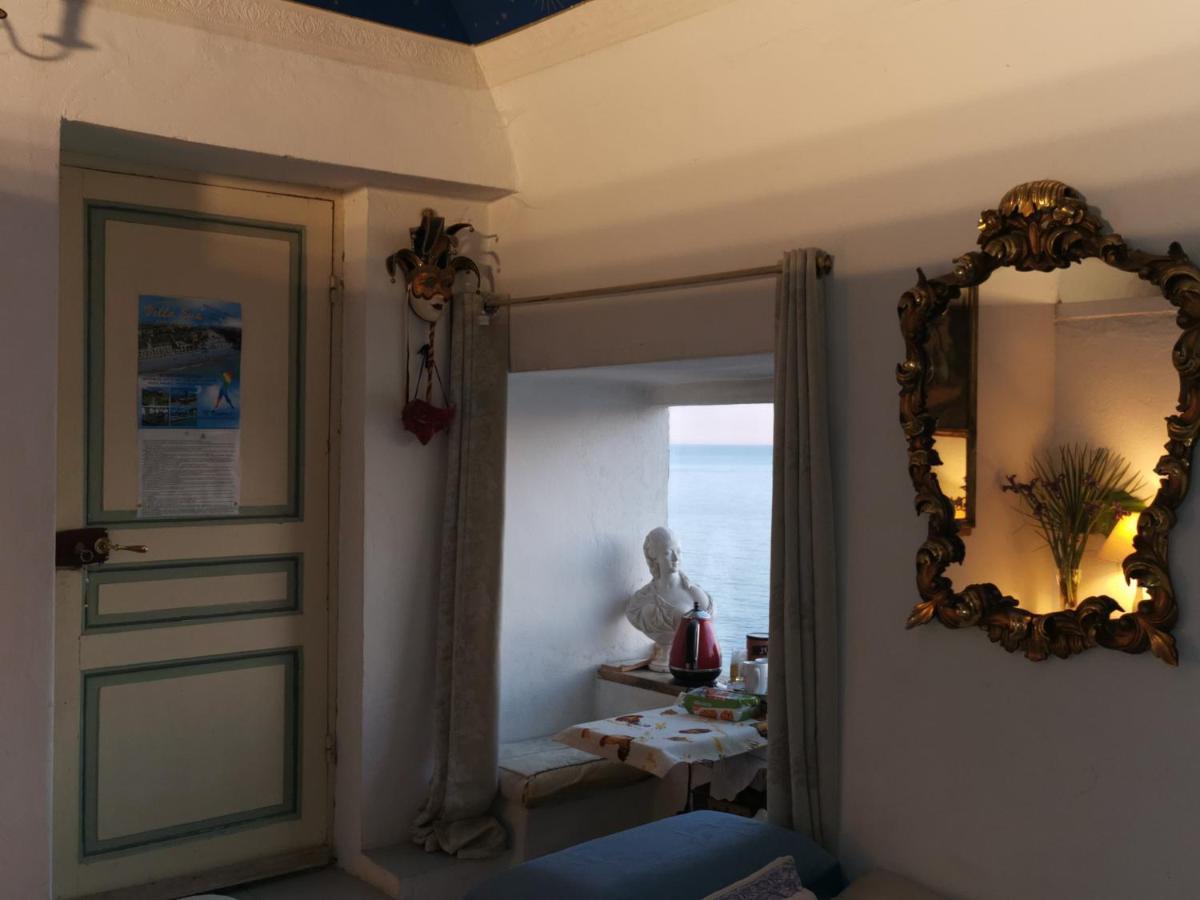 Romantic Casa Lorenzina Affittacamere Ventimiglia Exterior photo