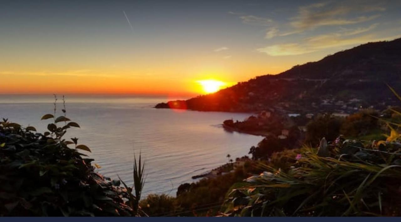 Romantic Casa Lorenzina Affittacamere Ventimiglia Exterior photo